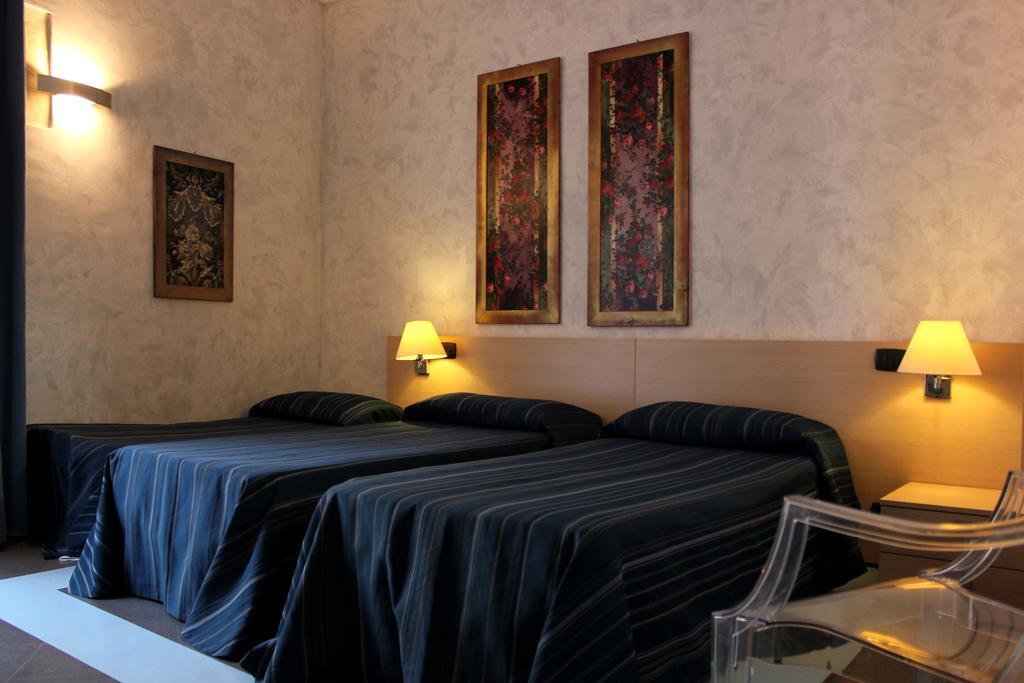 סירקוזה Archimede Vacanze B&B מראה חיצוני תמונה